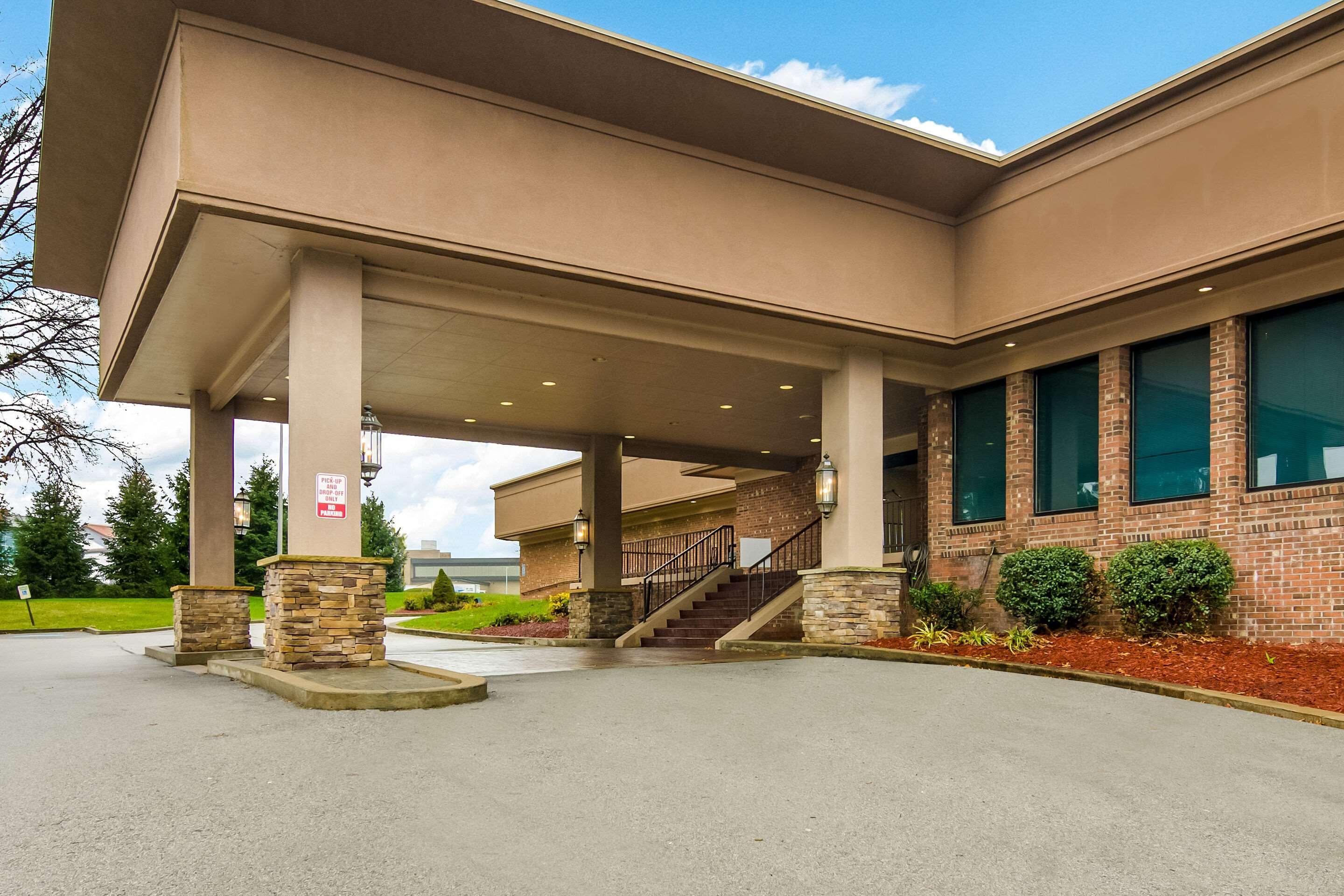 Mainstay Suites Verona Exterior photo